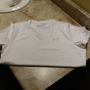 Under Armour T-shirt